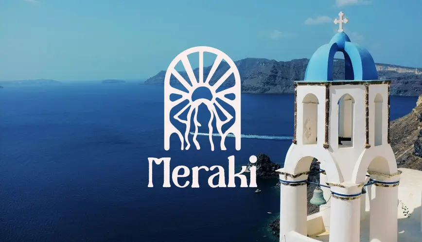 Le logo Meraki au-dessus de la mer Égée, face à un clocher bleu et blanc de Santorin.