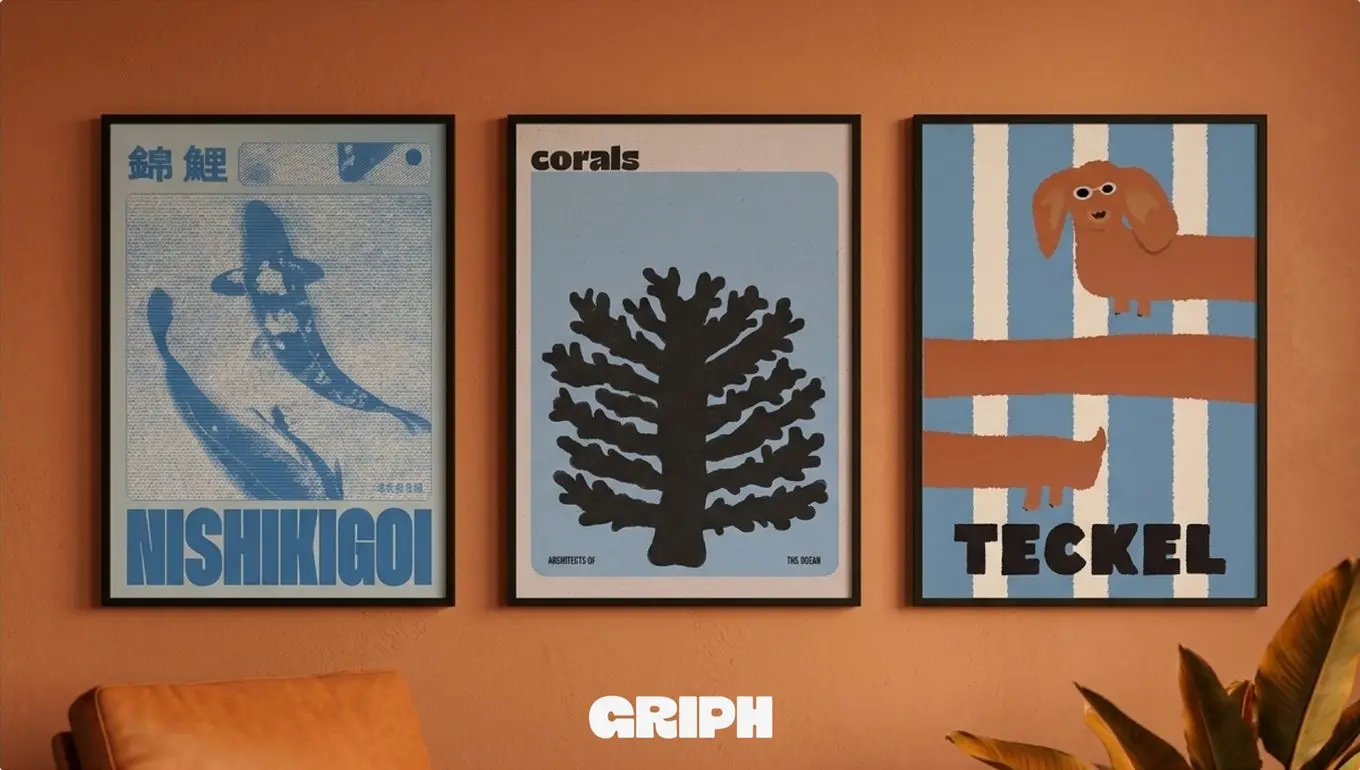Trois affiches GRIPH encadrées sur un mur orange : Nishikigoi, Corals et Teckel.